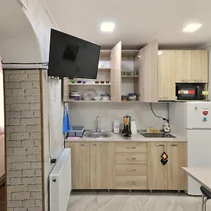 https://suzi-apartments.alltbilisihotels.com
